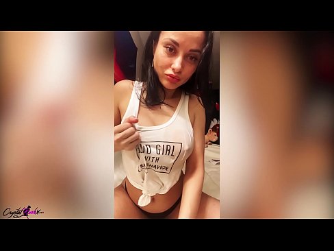 ❤️ En fyllig söt kvinna som avrunkade sin fitta och smekte sina enorma bröst i en våt T-shirt Pornvideo at us sv.higlass.ru ❌️